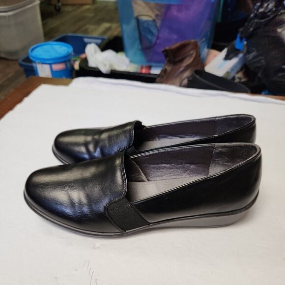 MARBELLA  BLACK SLIP ON CAREER PUMPS SHOES SIZE 9 M - Picture 2 of 7